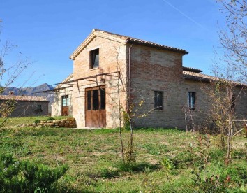 Farm-house Serpanera - Macerata