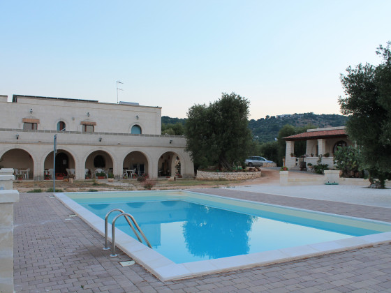 con piscina la piana degli ulivi