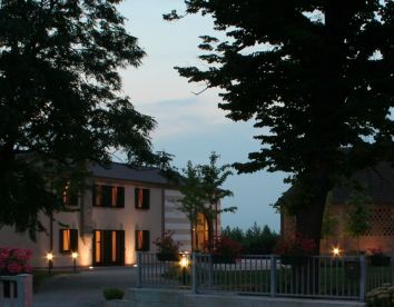 Agritourisme Corte Oliani - Villa Bartolomea