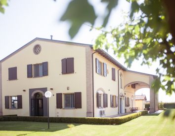 Farm-house Il Mondo - Parma