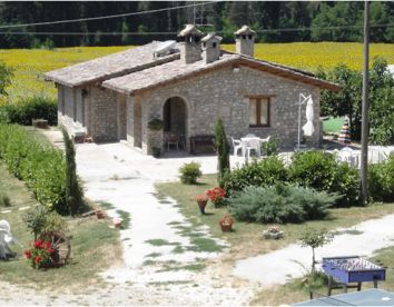 Farm-house I Due Mondi - Montone