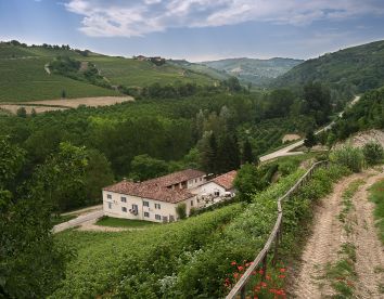 Farm-house Marcarini - Neviglie