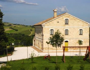 Country House Piagge Del Sole - Montecarotto