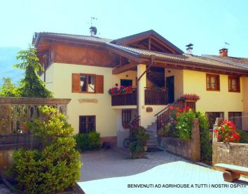 Farm-house Agrihouse - Campodenno