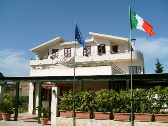 Villa Fiori Beach